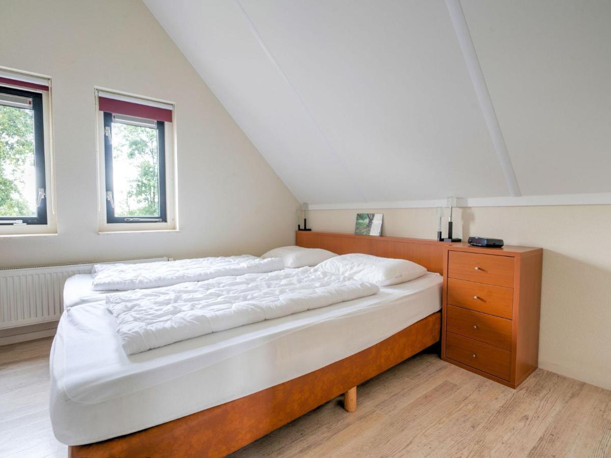 Serene Holiday Home In Gaasterl N Sleat Sondel Exteriér fotografie